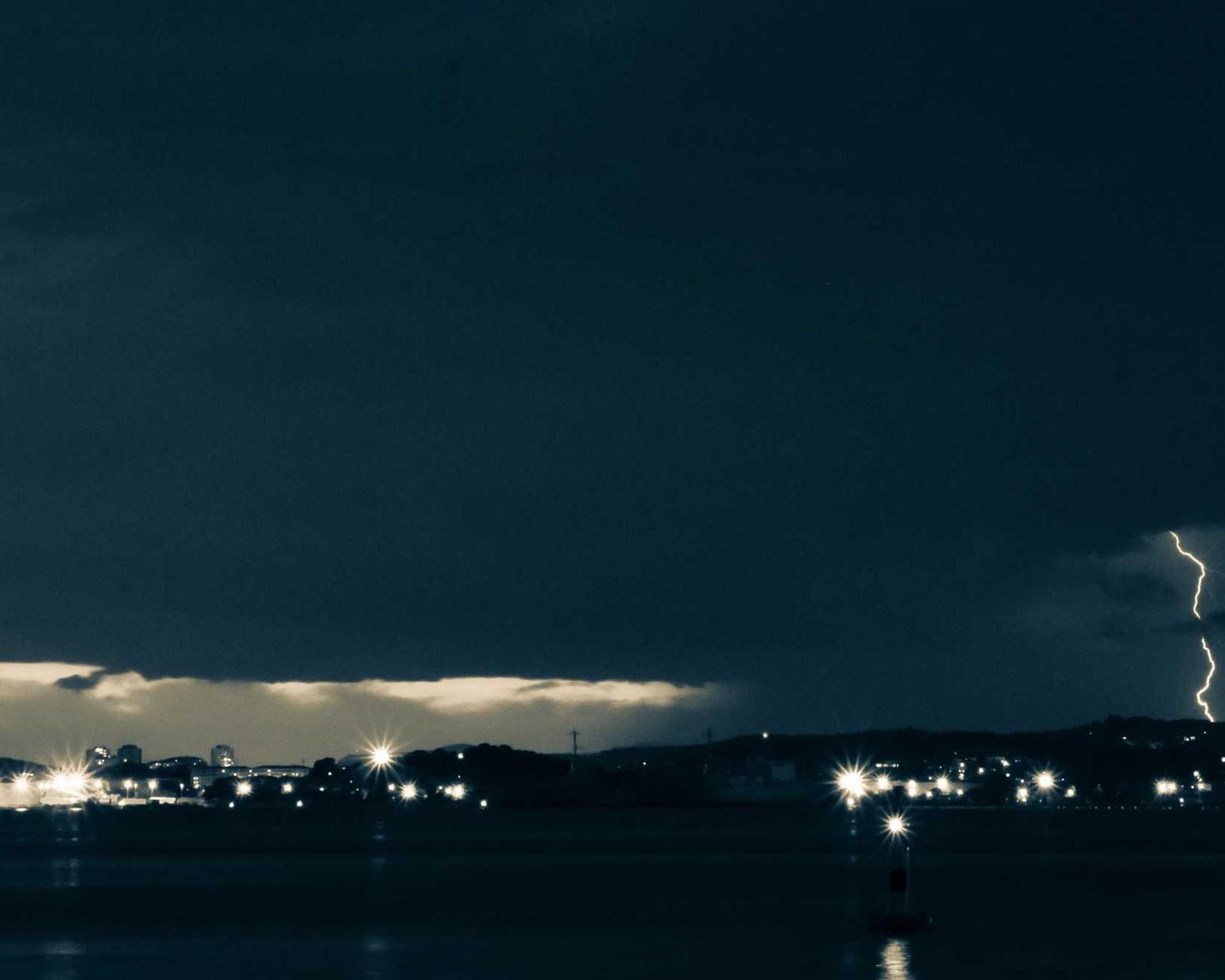 微信号新号白号：上篮app详情下载教程