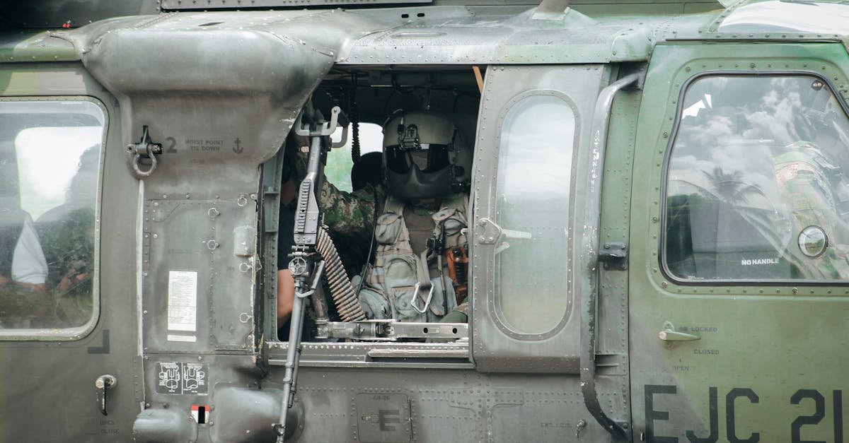 技术支持辅助会对游戏中的特定角色和武器有何影响？