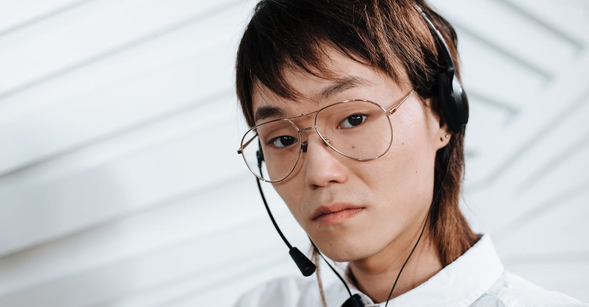 本地化企业营销策略：根据特定地区而制订对应的营销策略。